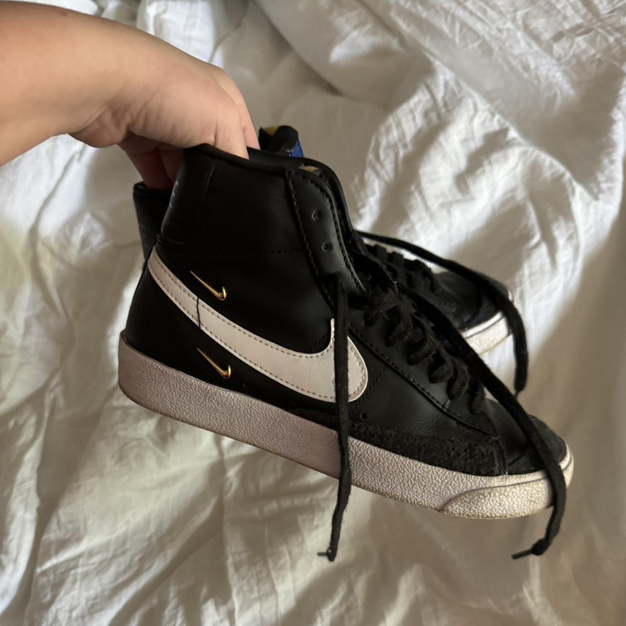 black nike blazers high womens
