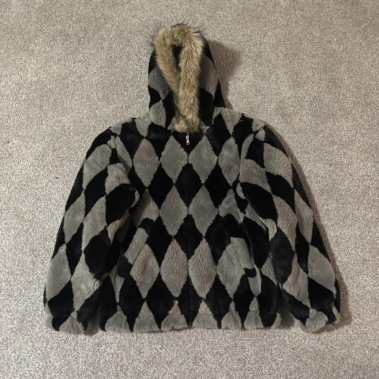 Supreme FW18 diamond Faux fur jacket Size ~ Medium... - Depop