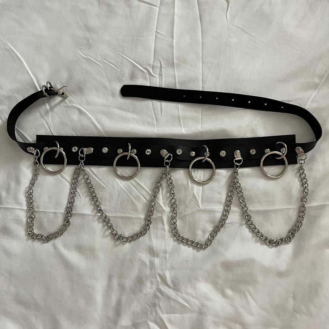 🖤Hot Topic Black Belt Chain🖤 wear rarely worn, no... Depop