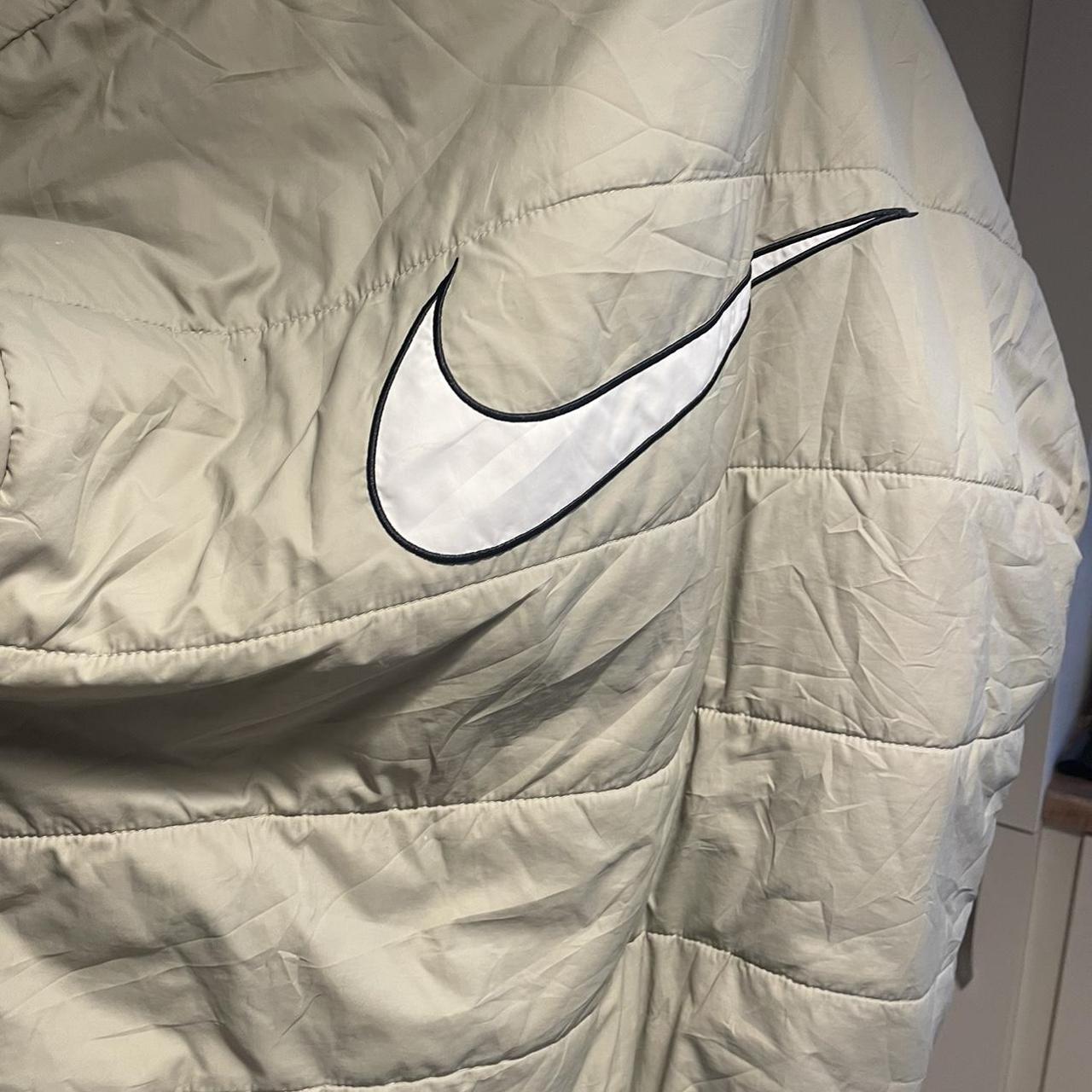 Nike Coat/Jacket Paid £60 selling £20 size 8-10 M - Depop