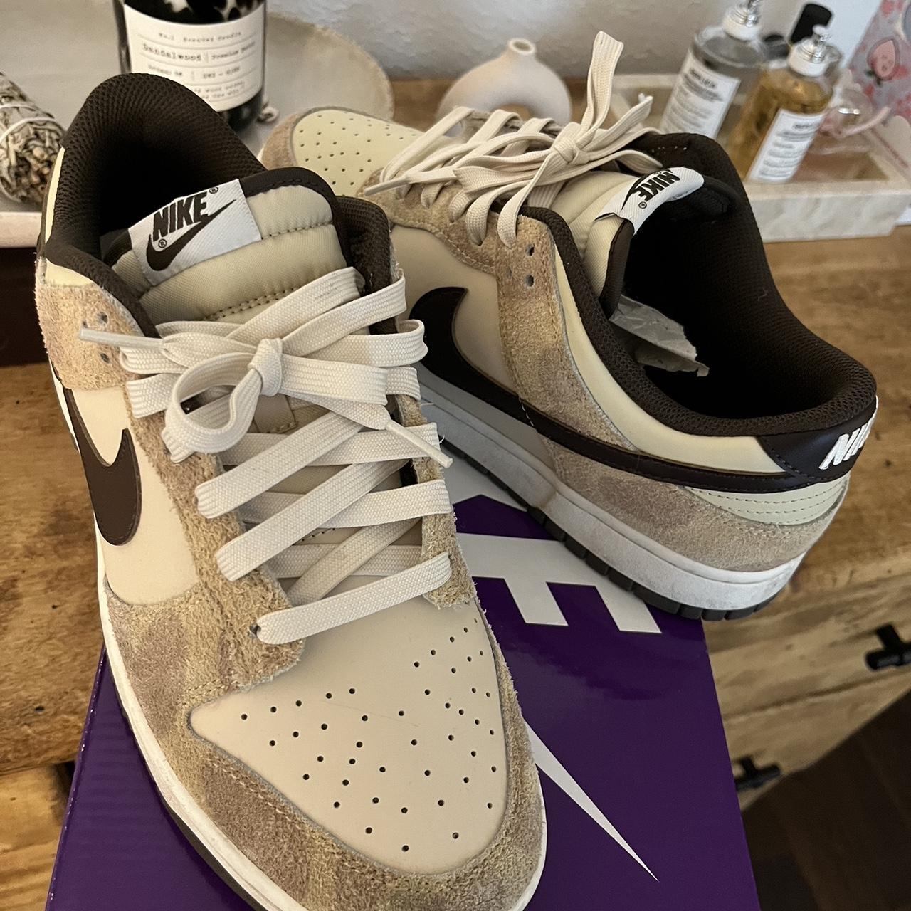 Nike Men's Brown and Cream Trainers Depop
