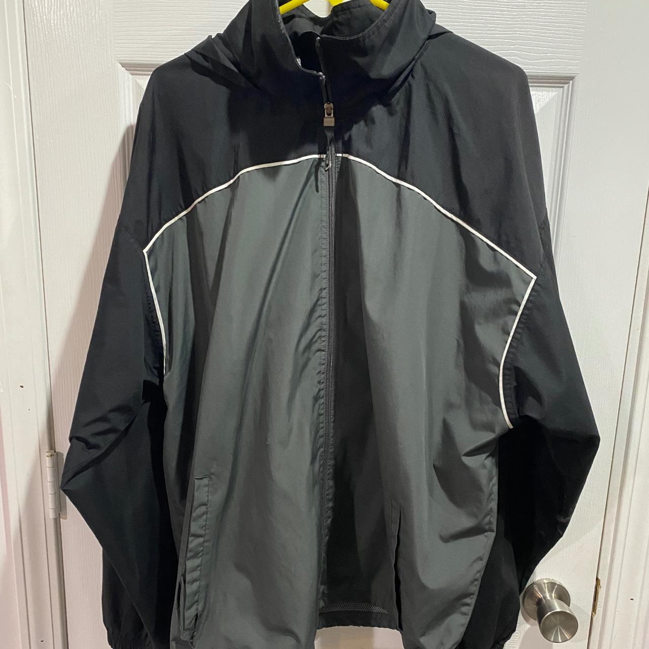 Vintage Reebok Has a foldable Depop