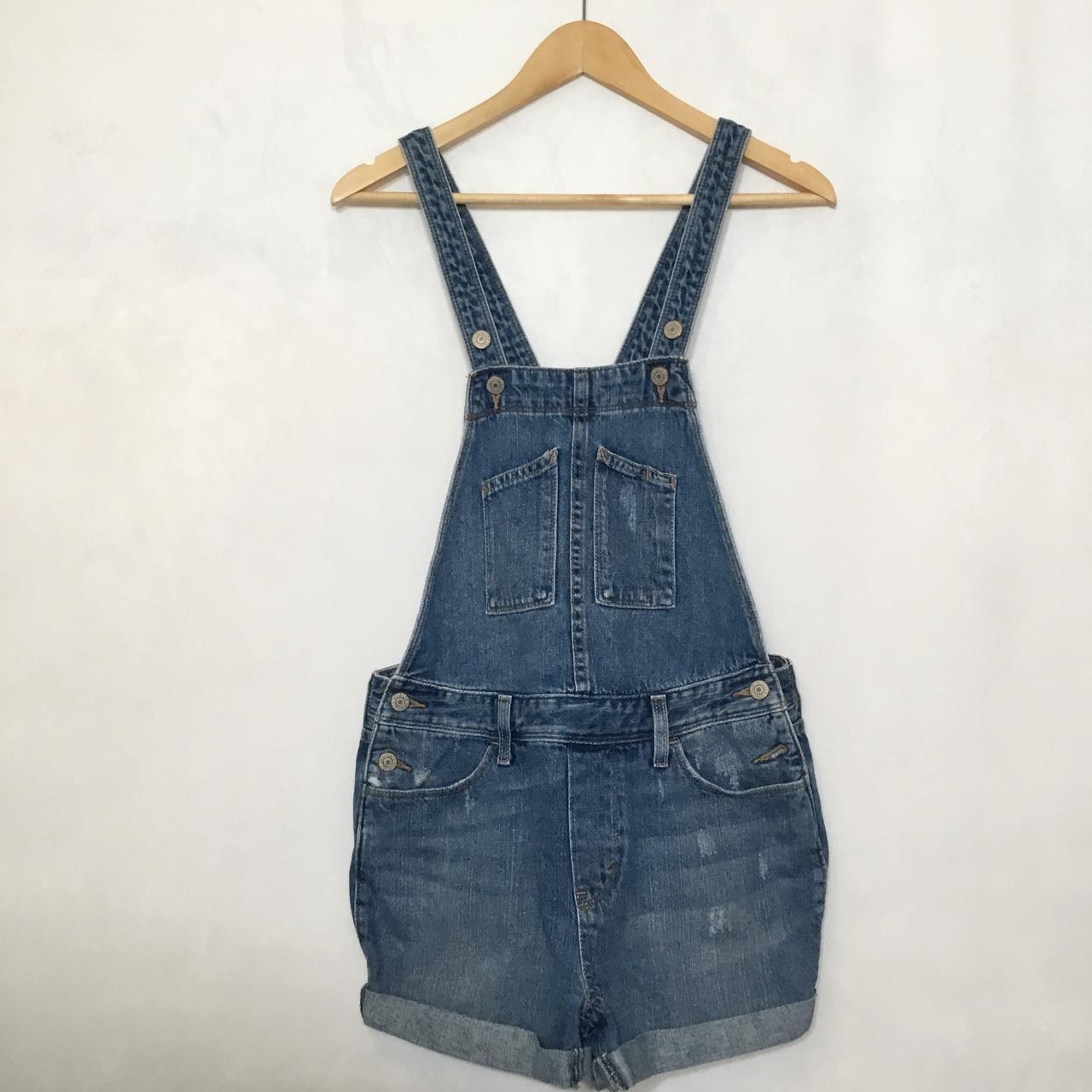 Womens Levi’s denim dungarees. Boom 💥 tell me this... - Depop