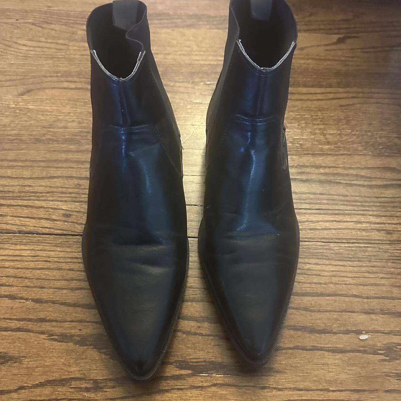 ASOS Men's Chelsea Boot Size 7 Only worn a couple... - Depop