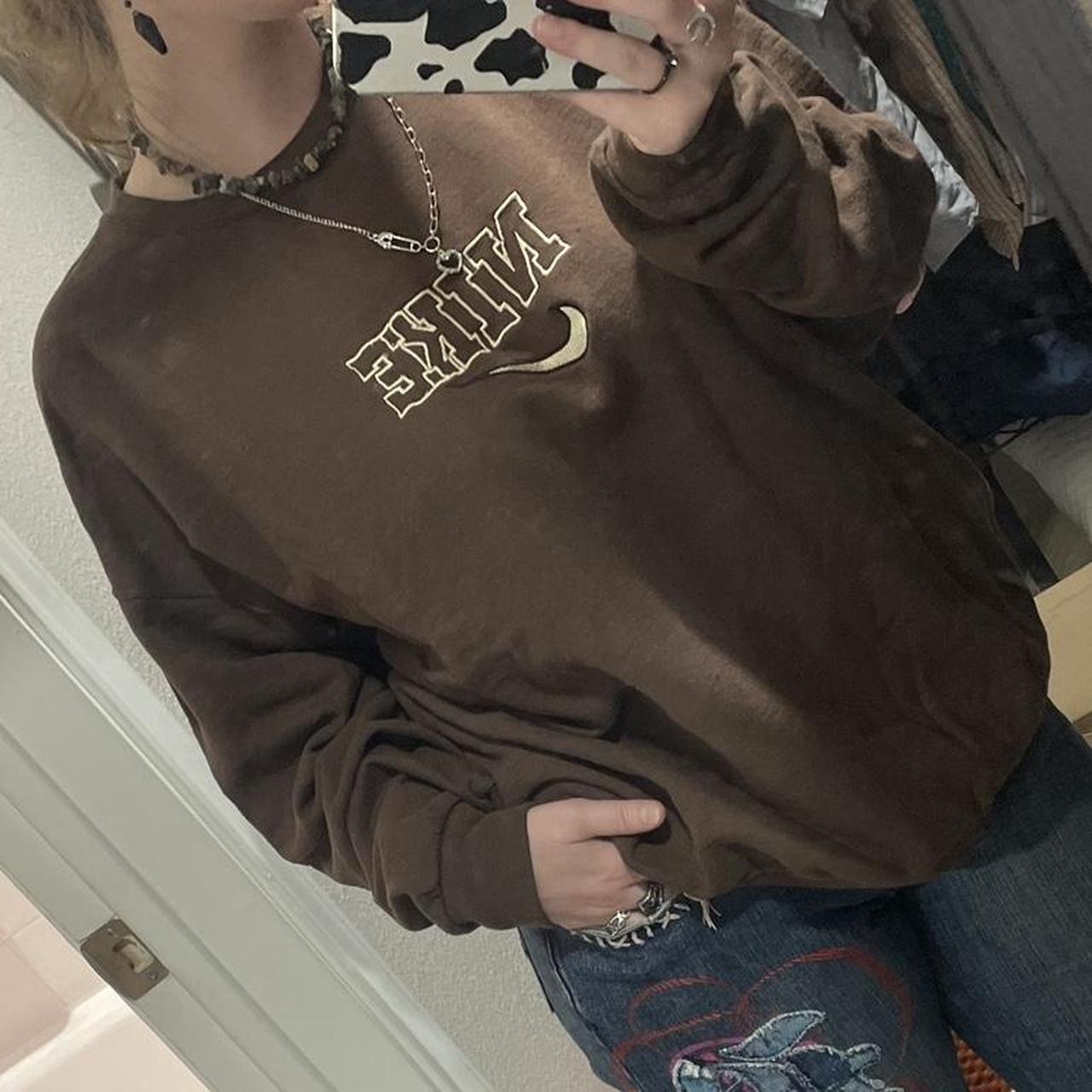 brown nike crewneck sweatshirt vintage