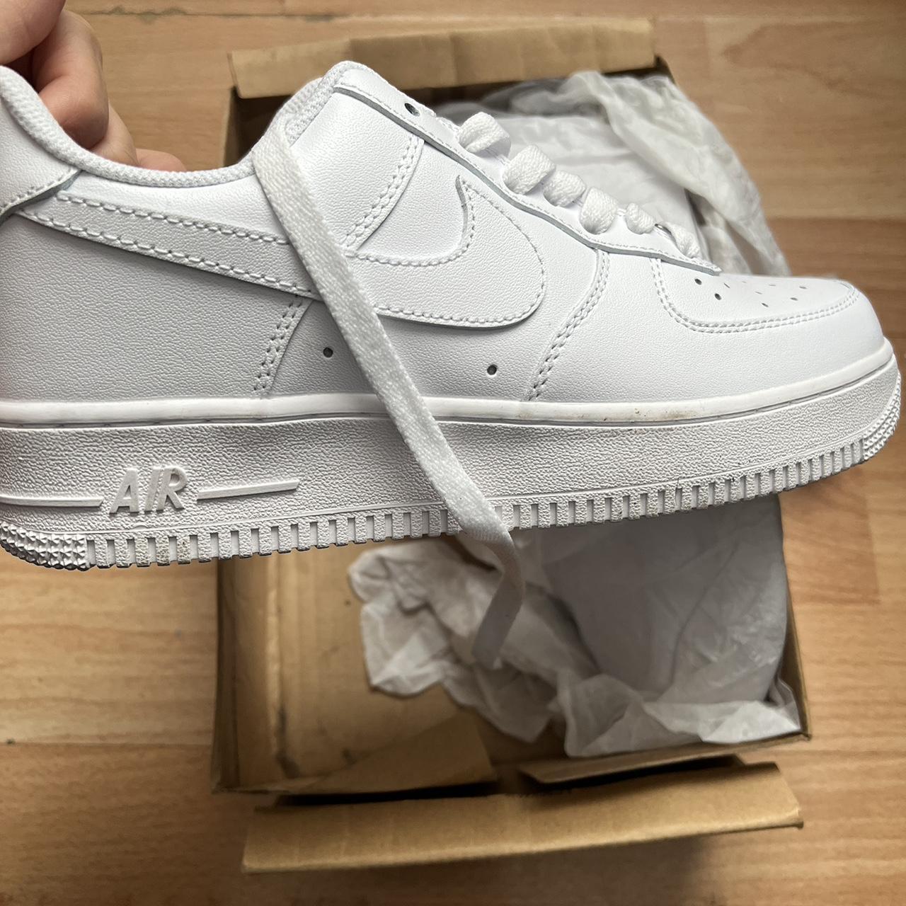 Nike Women's White Trainers | Depop