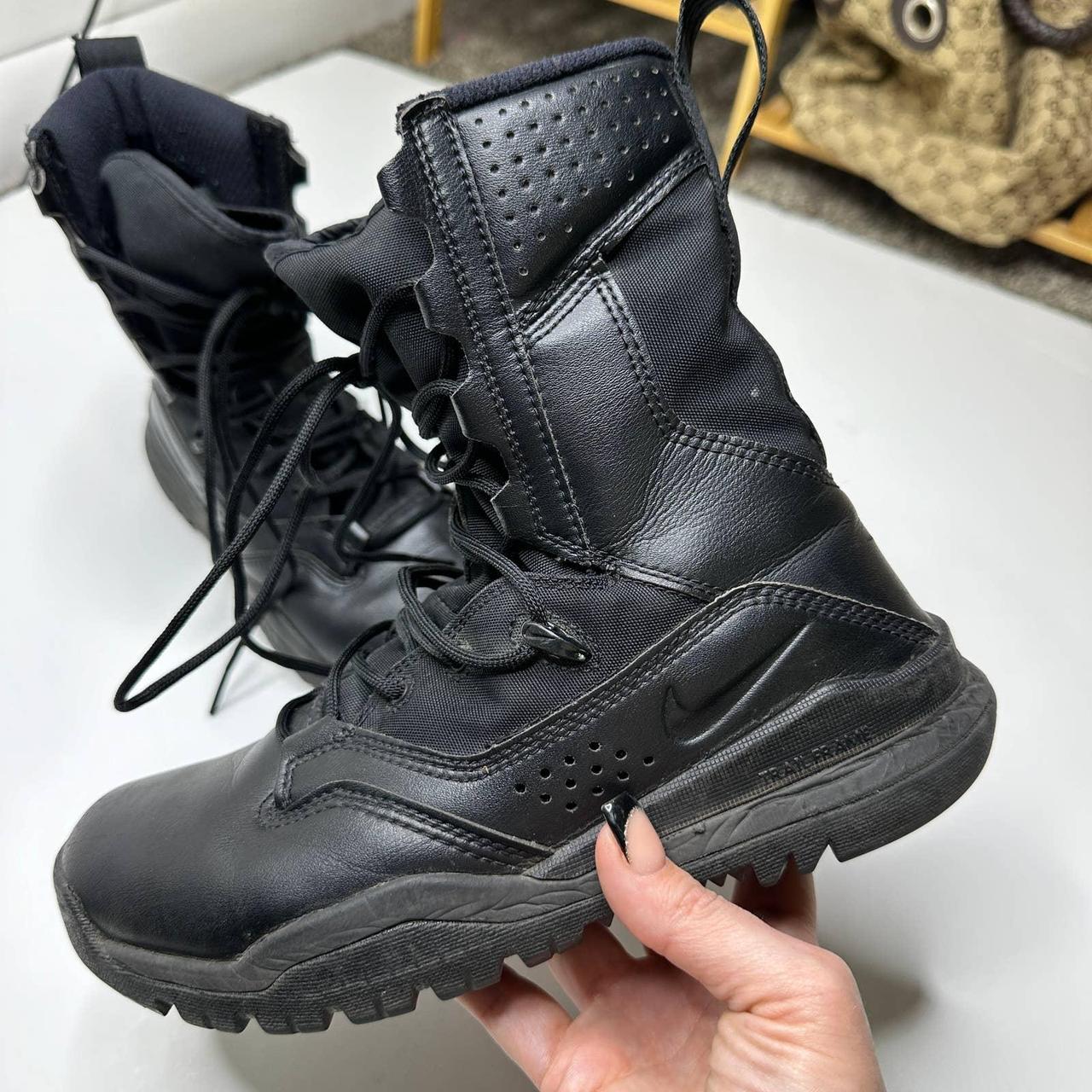 Nike sales sfb laces