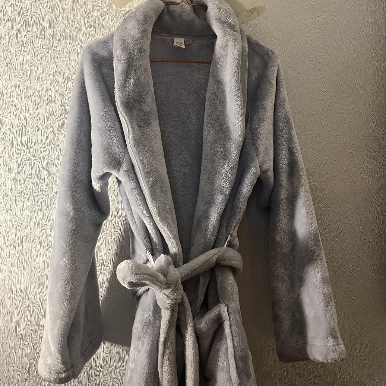 Women's Robe | Depop