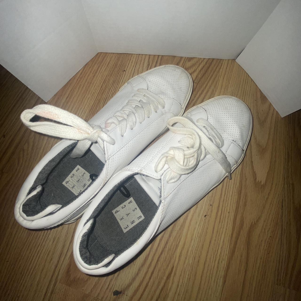 White Sneaker Unsure of Brand Very Good Condition... - Depop