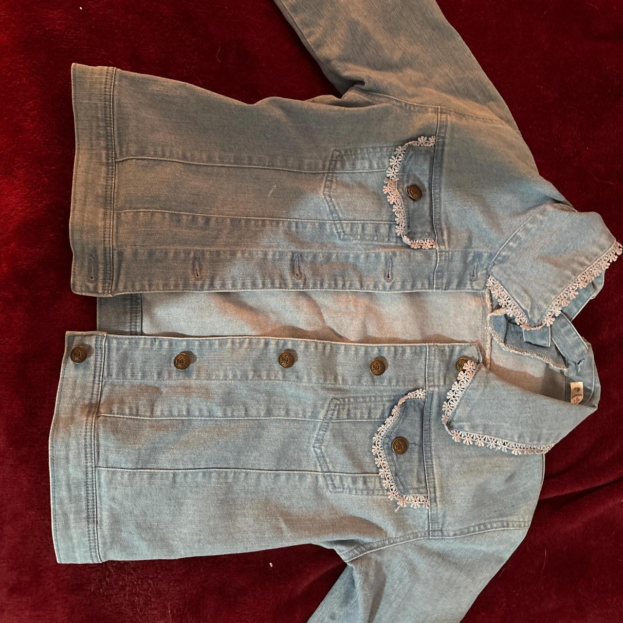item listed by calamaricaity