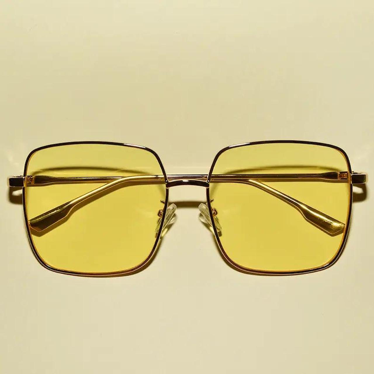 These yellow 1970s vintage style sunglasses feature... Depop