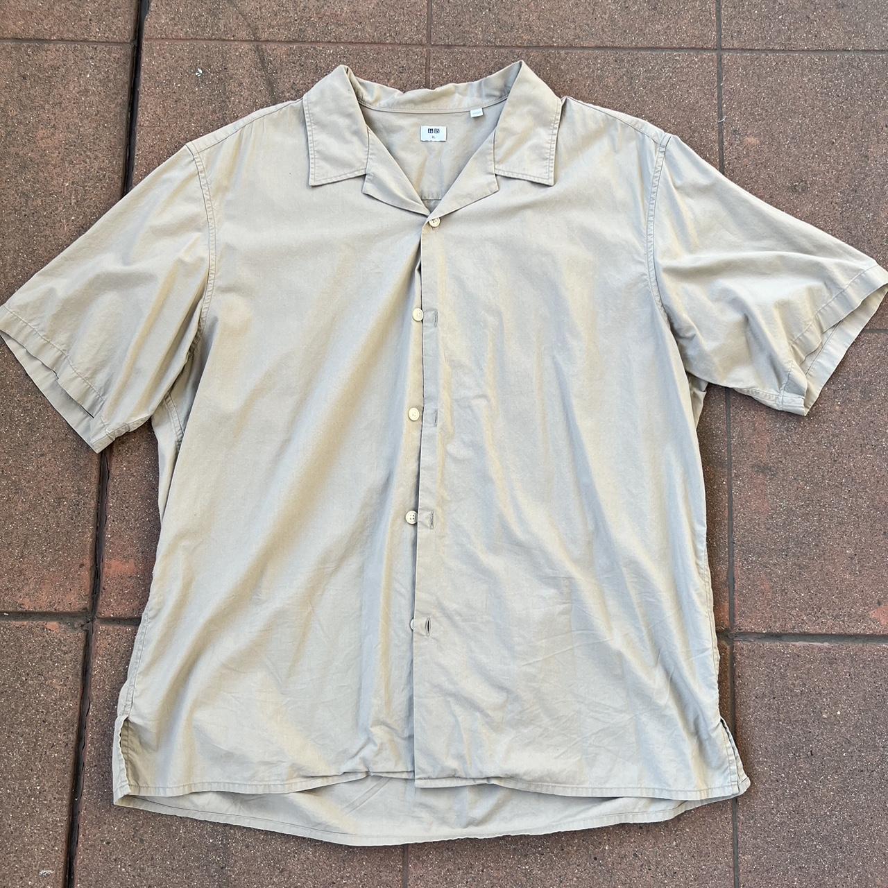 Uniqlo Beige Short-sleeve Button Down Shirt. Size - Depop