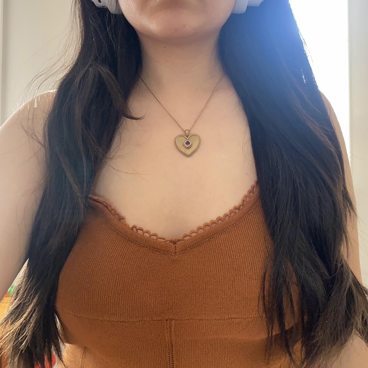item listed by veevxxv