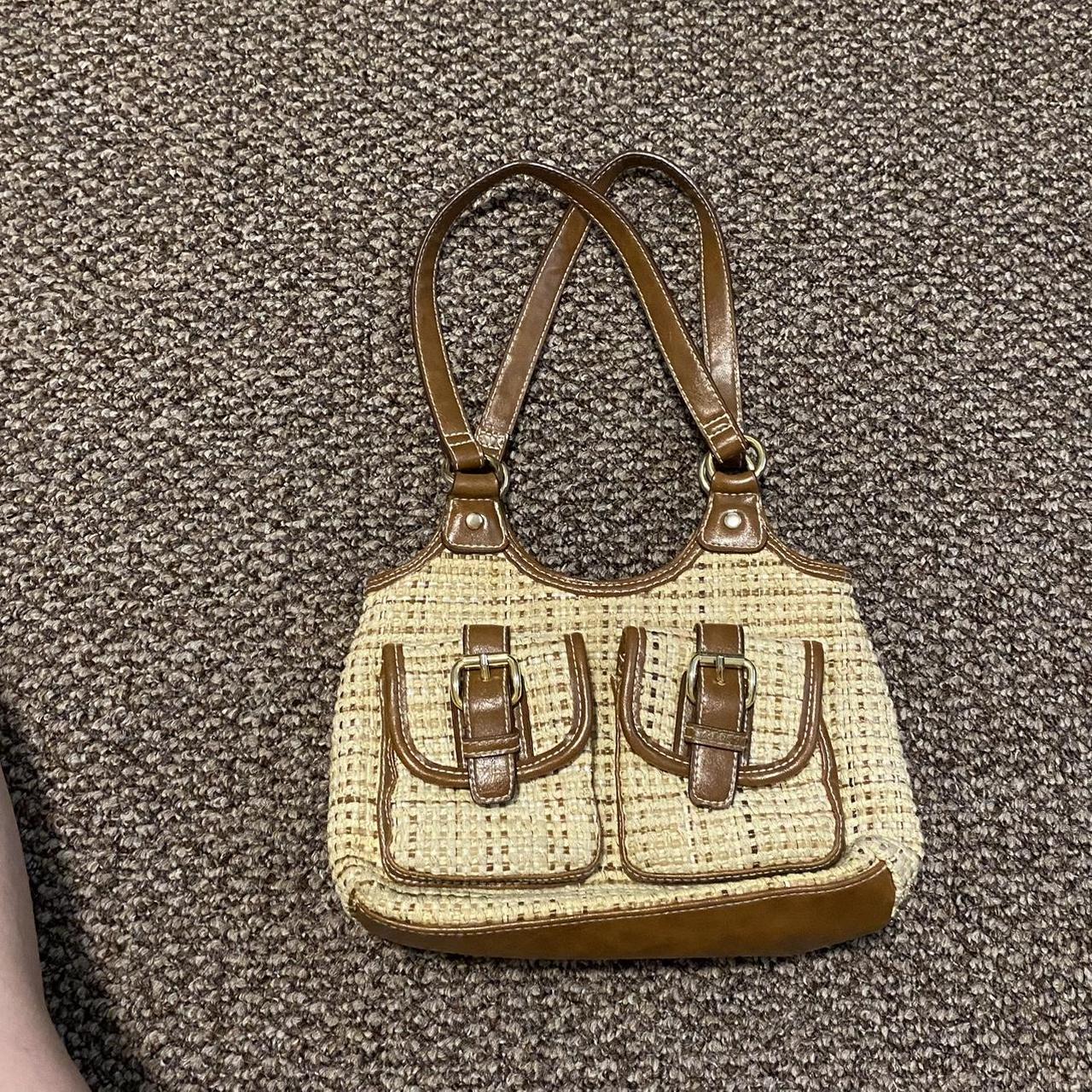 item listed by veevxxv