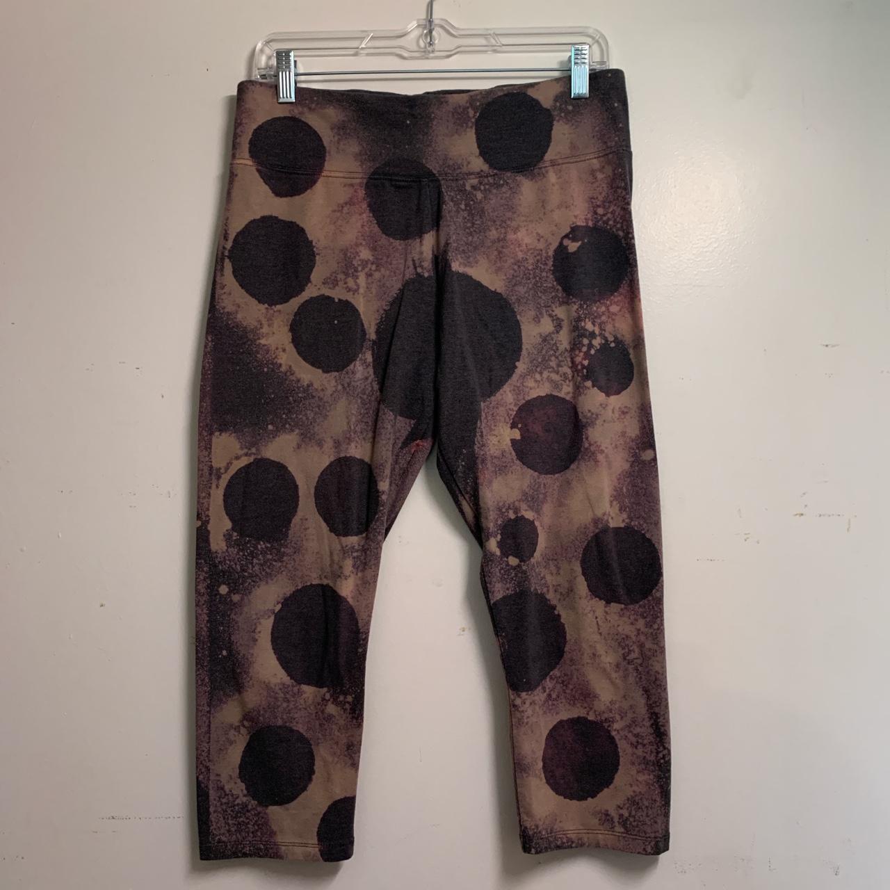 Bleach Dyed Capris Leggings RBX Large One of a kind - Depop