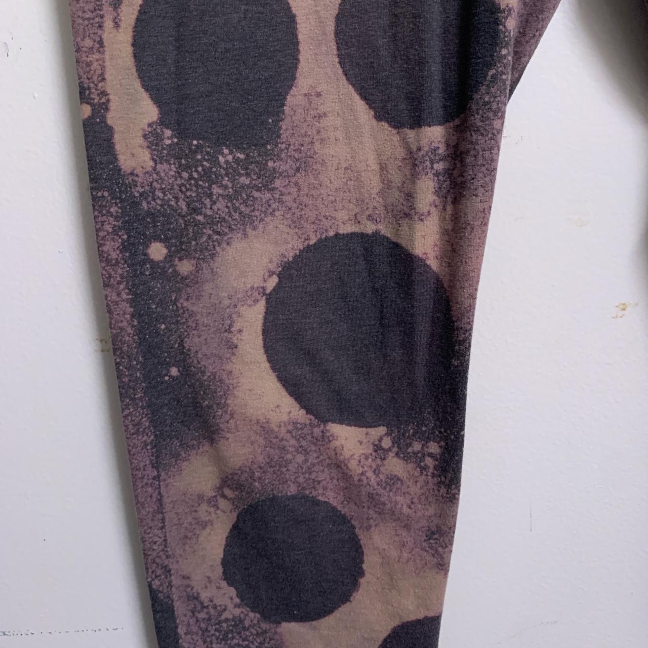 Bleach Dyed Capris Leggings RBX Large One of a kind - Depop