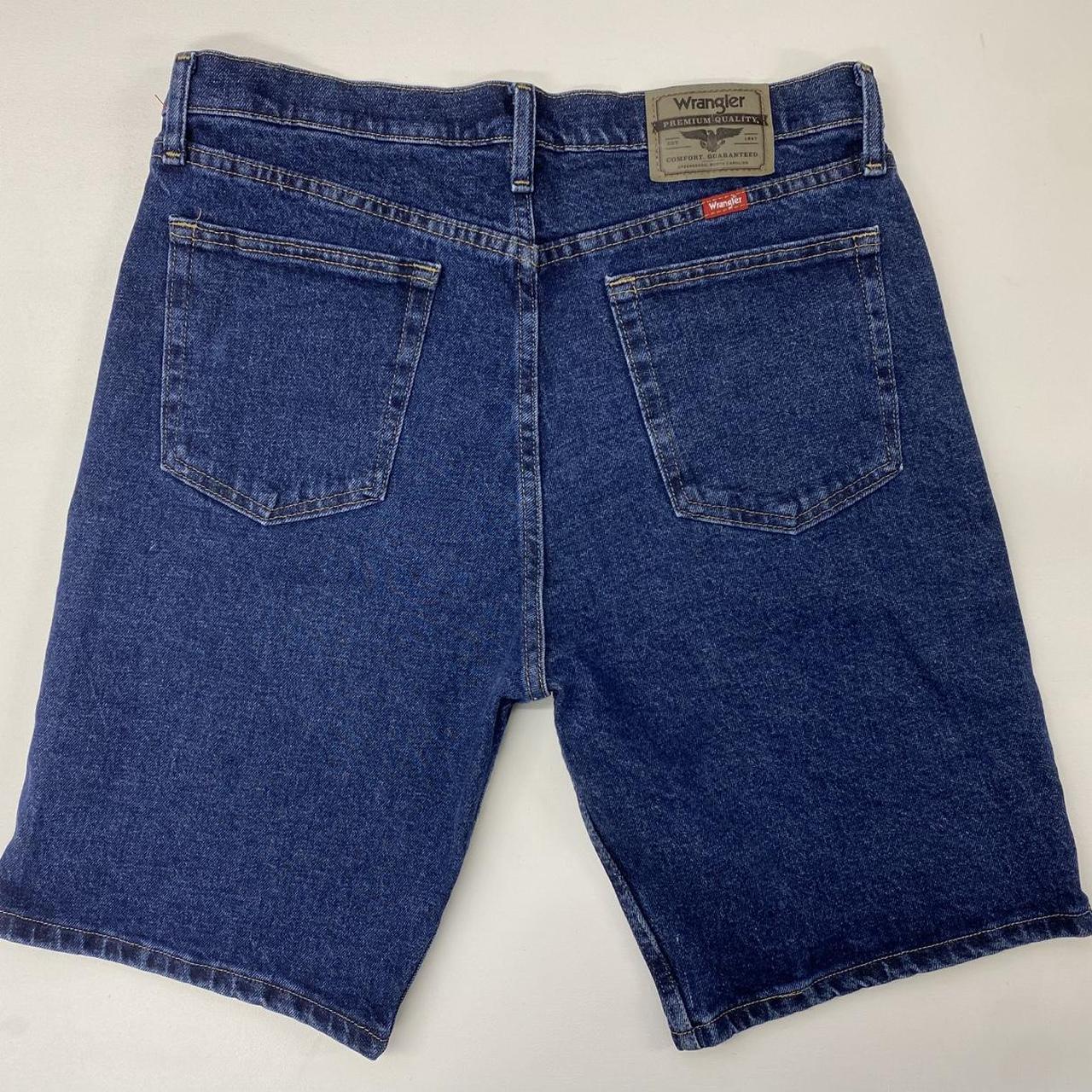 item listed by threadzbygrace