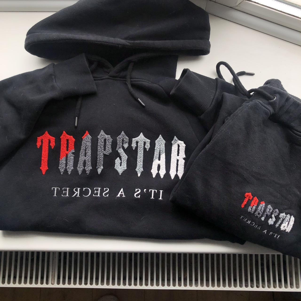 Trapstar Men's Black and Red Jumper | Depop