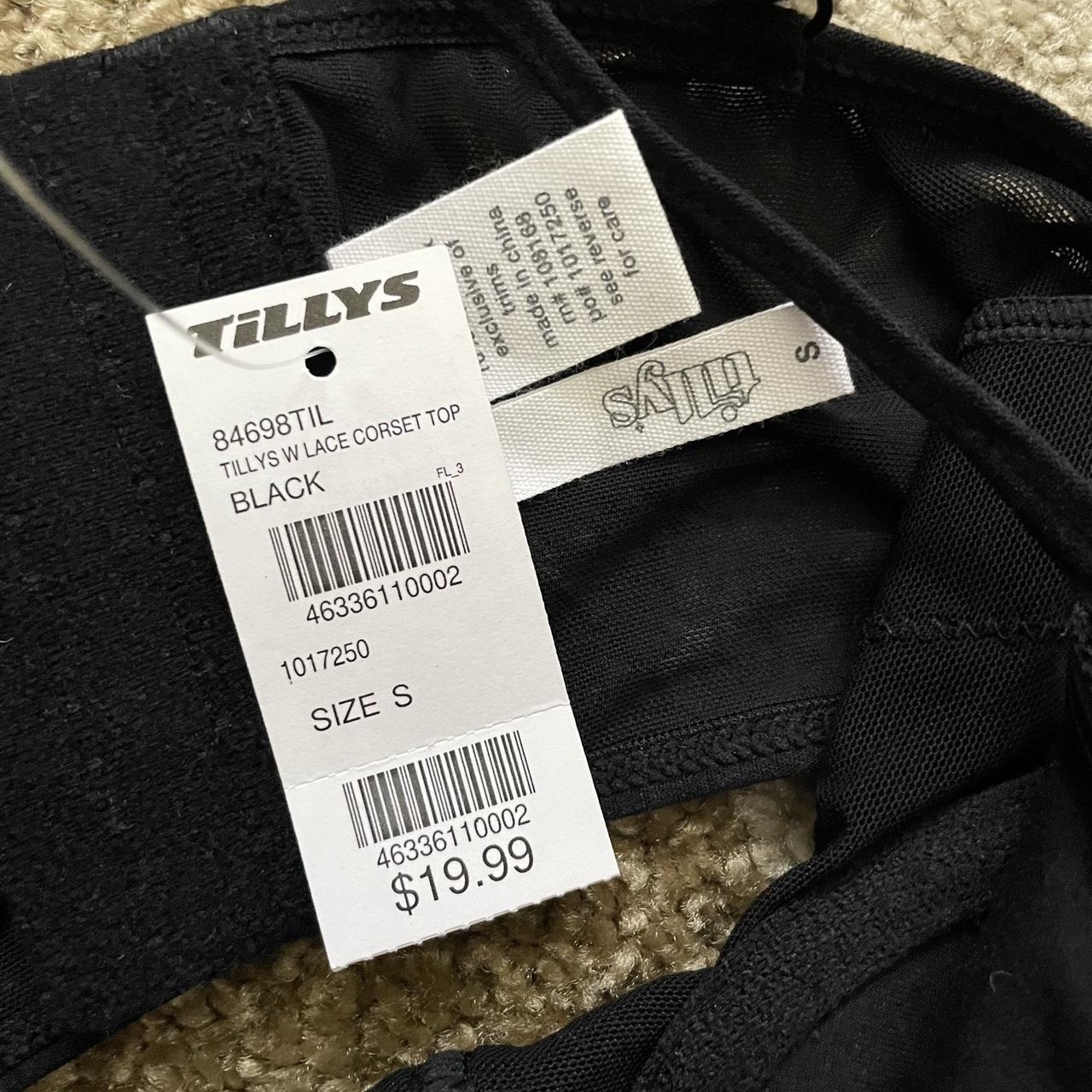 Tilly’s crop top Shipping is 3.00 tillys... Depop