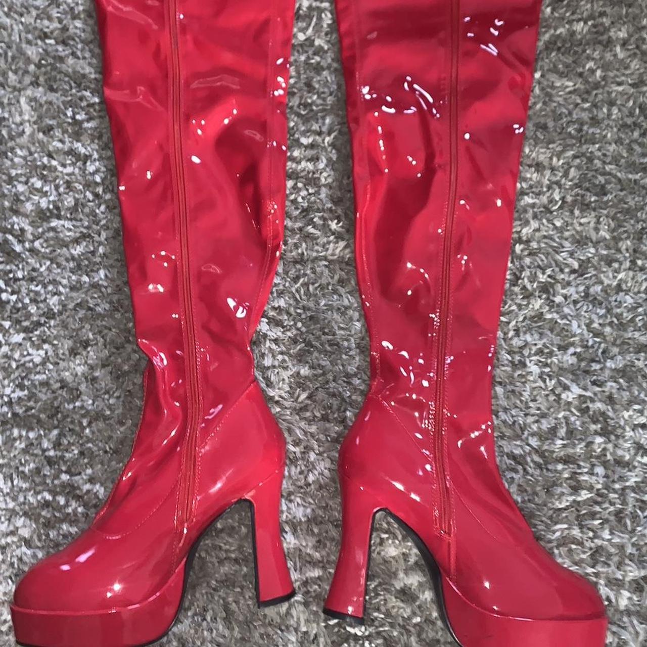 Women's Red and Black Boots | Depop