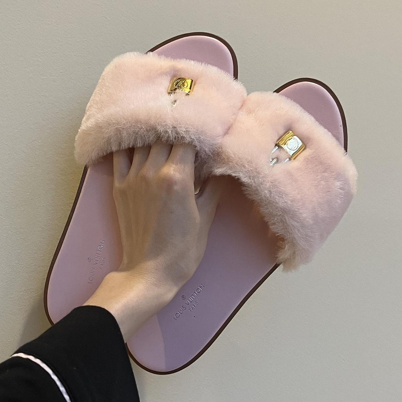 Pre-owned Louis Vuitton Pink Mink Fur Lock It Flat Slides Size 36