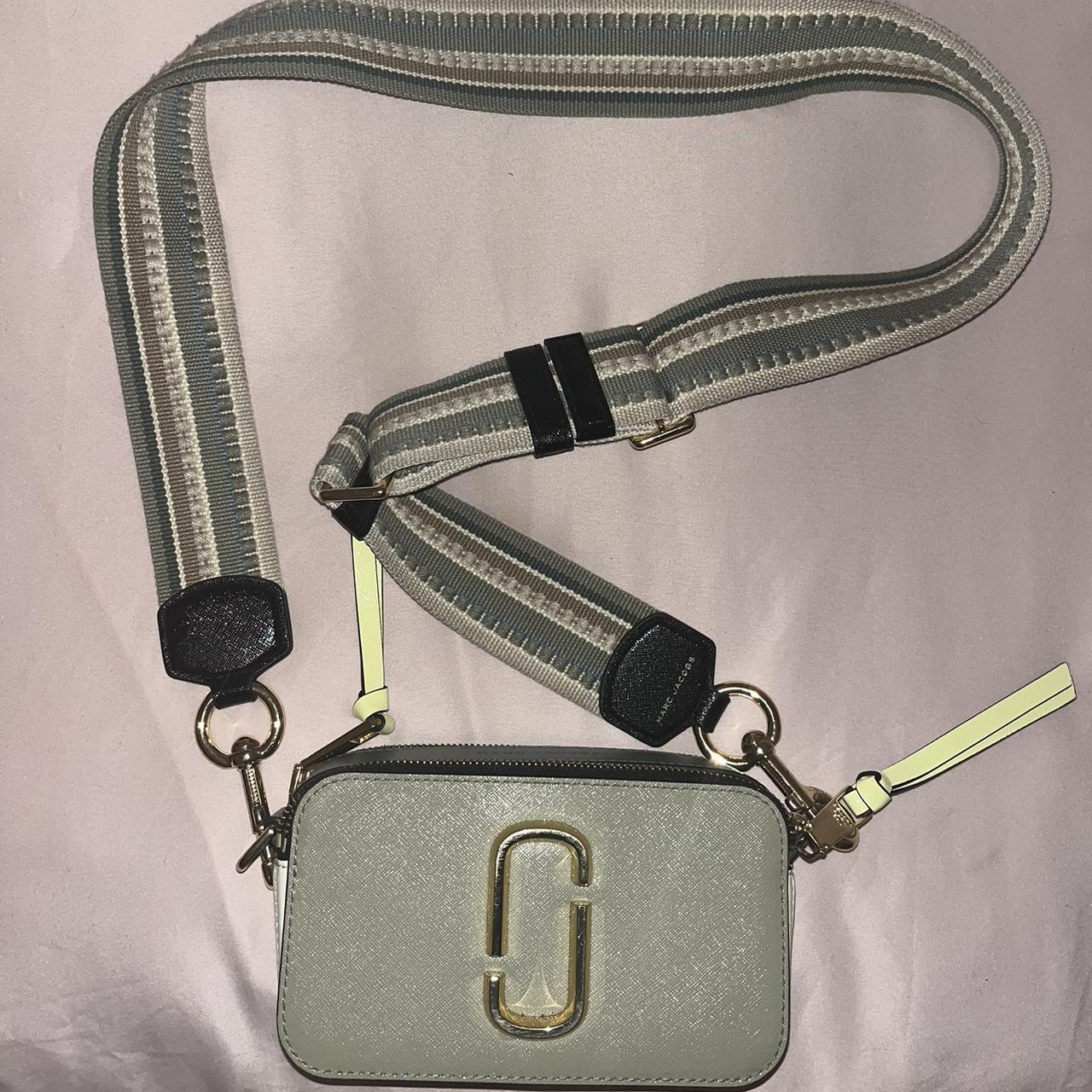 2010s marc jacob's banana sling bag reminds me of - Depop