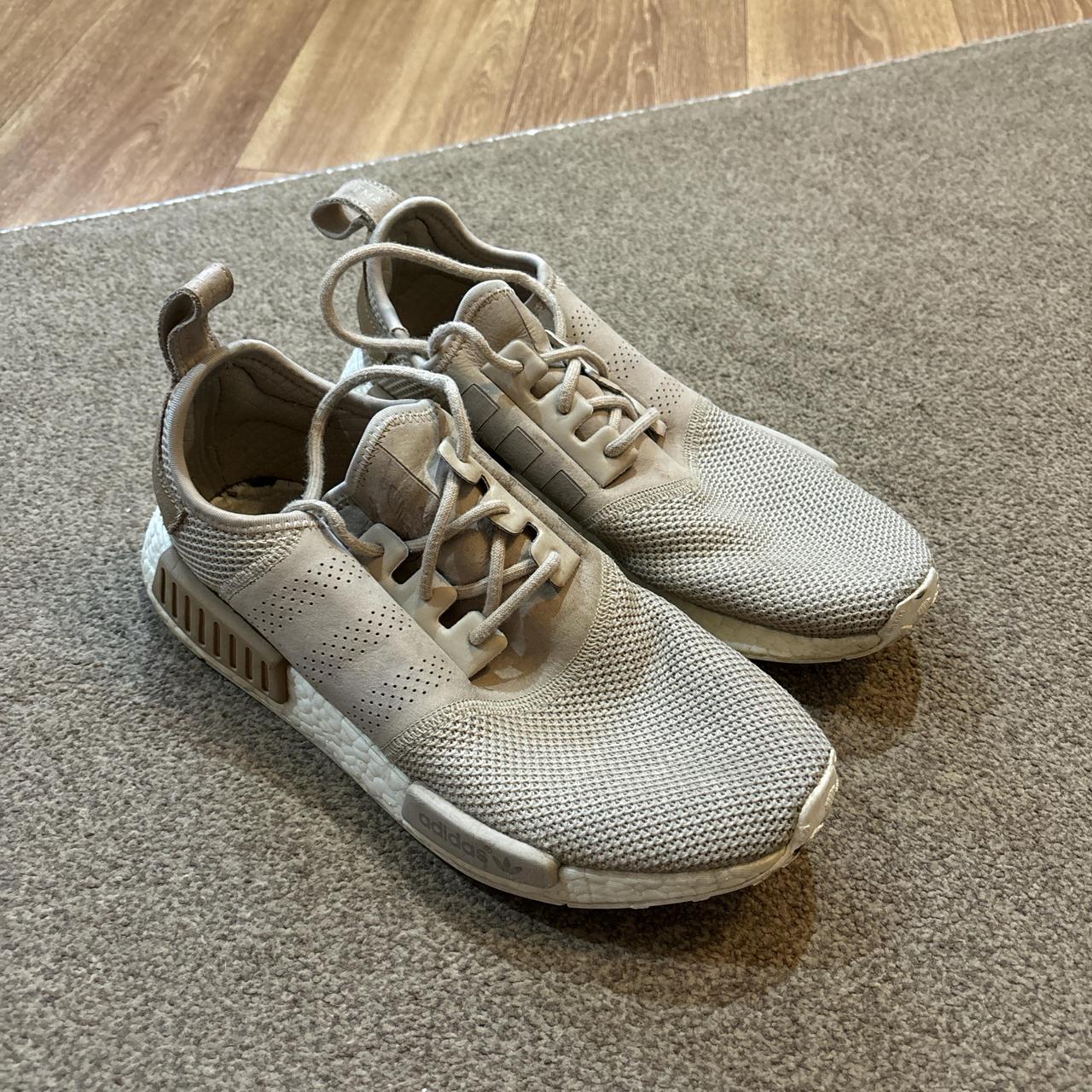 Nmd r1 desert sand best sale