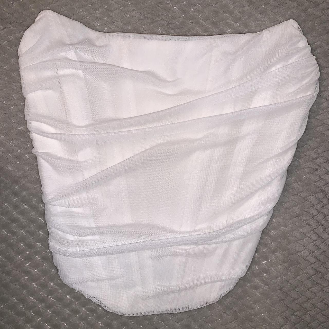 WHITE CORSET TOP FROM AMAZON SIZE MEDIUM (TRUE TO... Depop