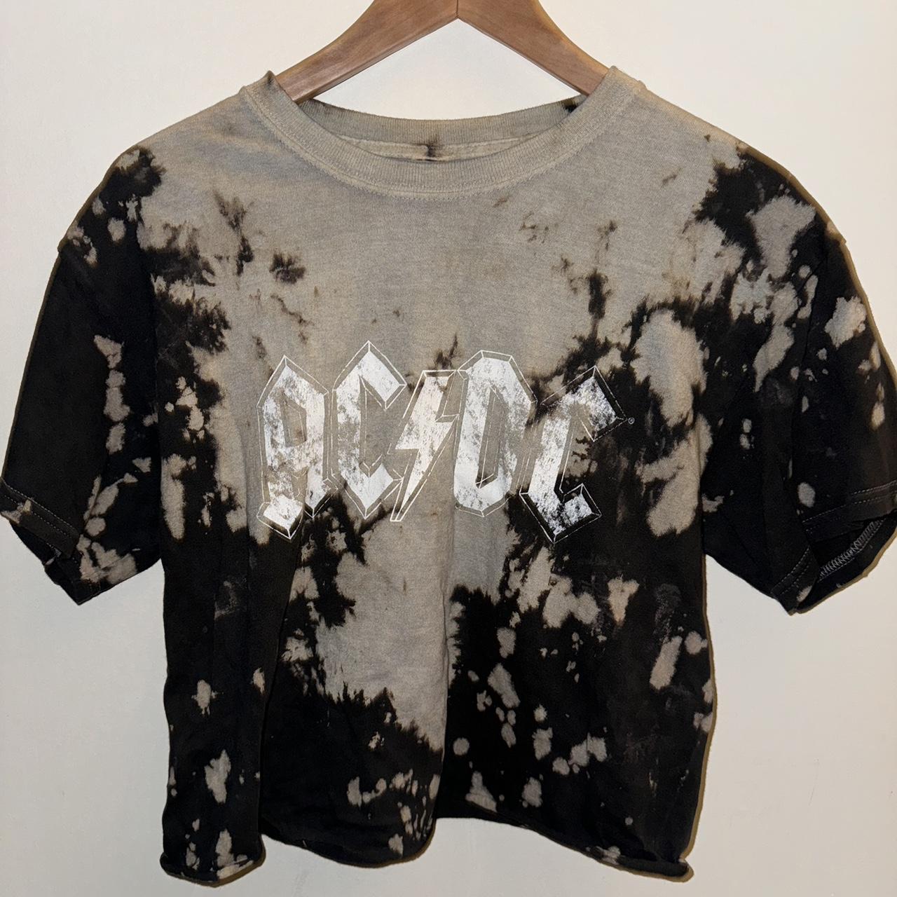Vintage AC/DC Tee feel free to dm me if you have any... - Depop