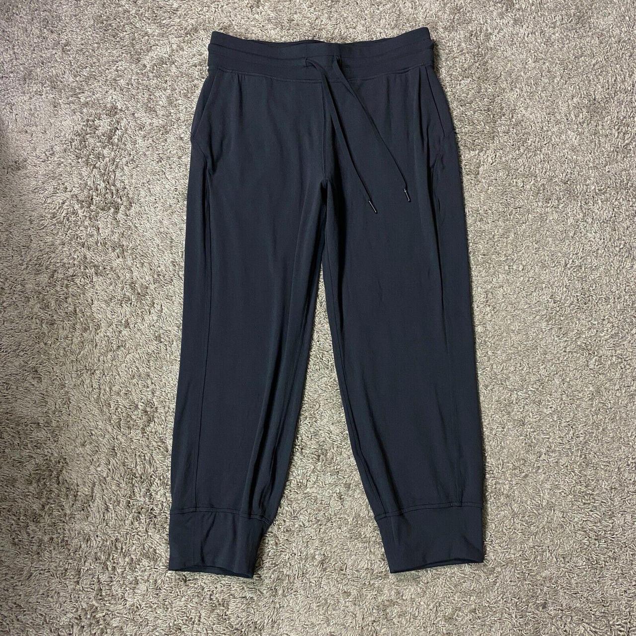 Size10 retailer Lululemon Jogger