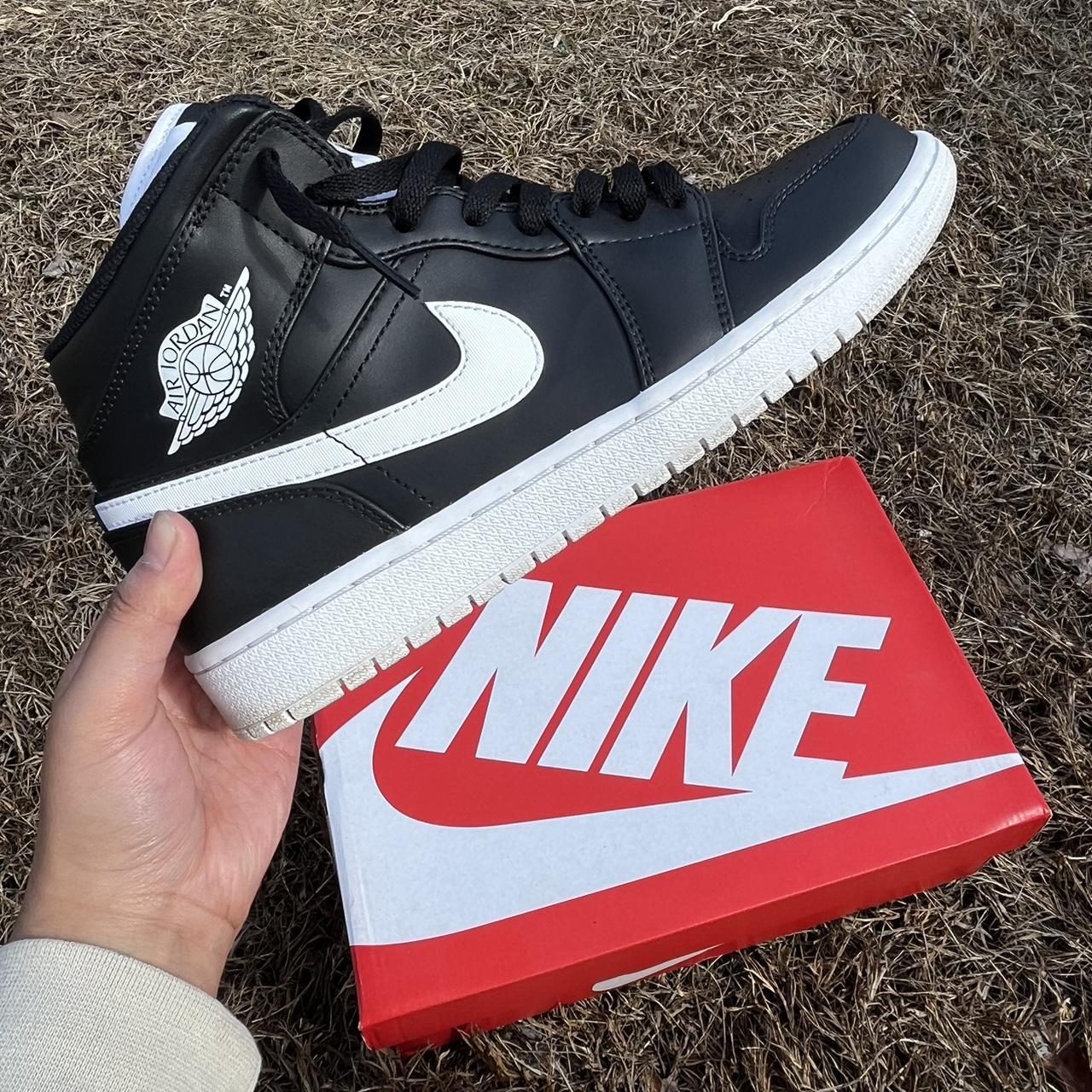 nike air jordan og se trainers in black