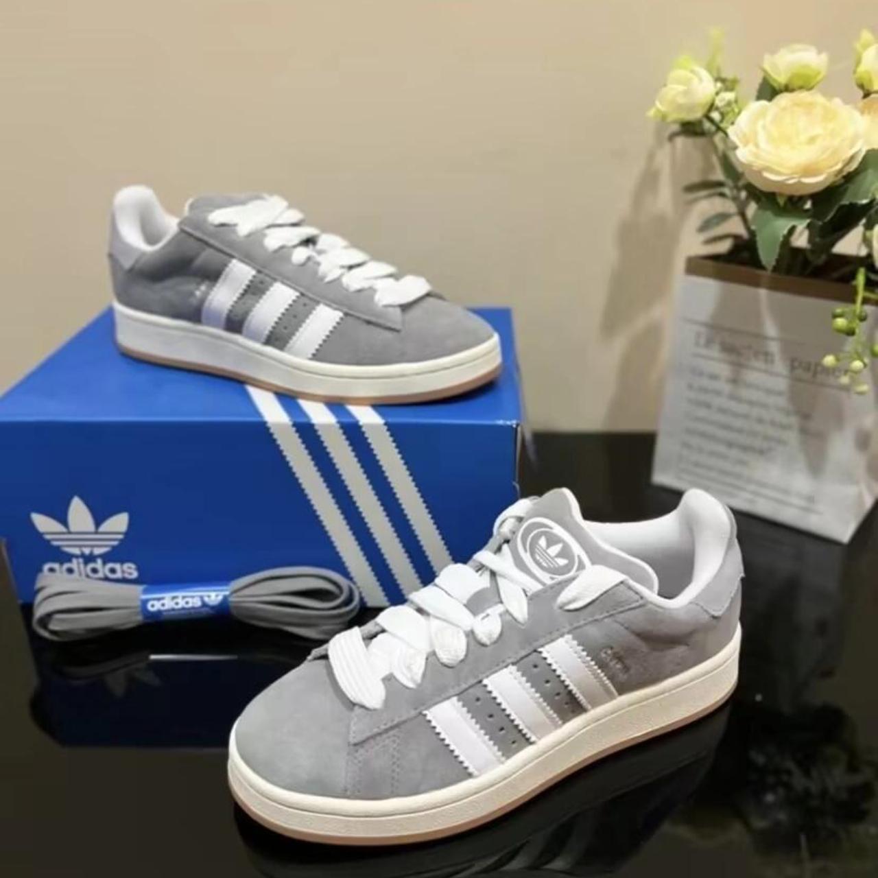item listed by zoewwright