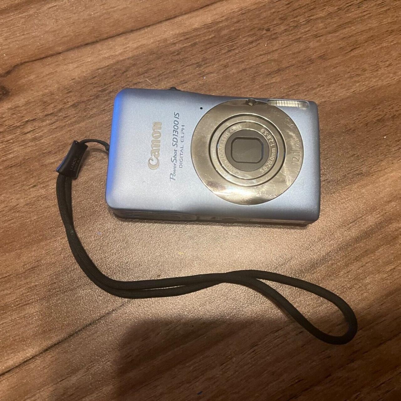 Canon PowerShot SD1300 IS 12.1 Mega Pixels 4x Zoom... Depop
