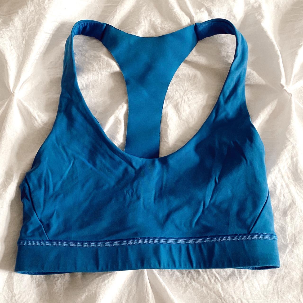 lululemon sports bra size 4 no padding - Depop