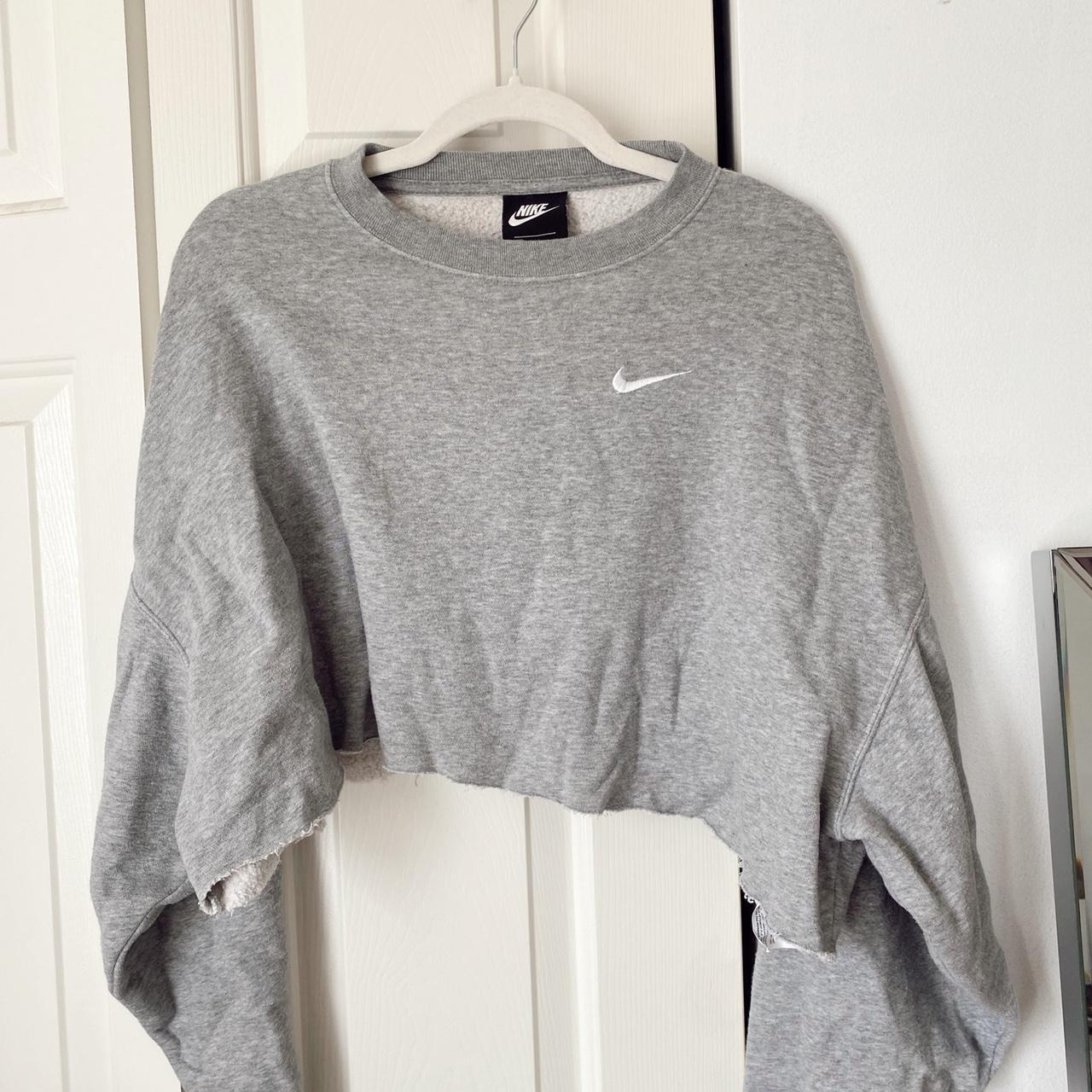 nike cut crewneck size small - Depop