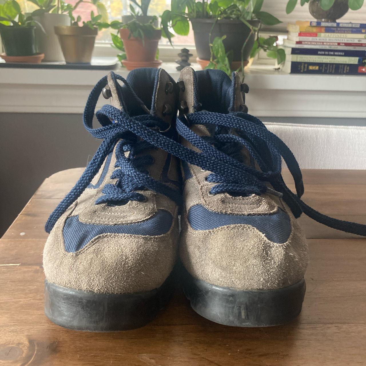 Men’s vintage Hi Tec hiking boots. Men’s size 11.... Depop