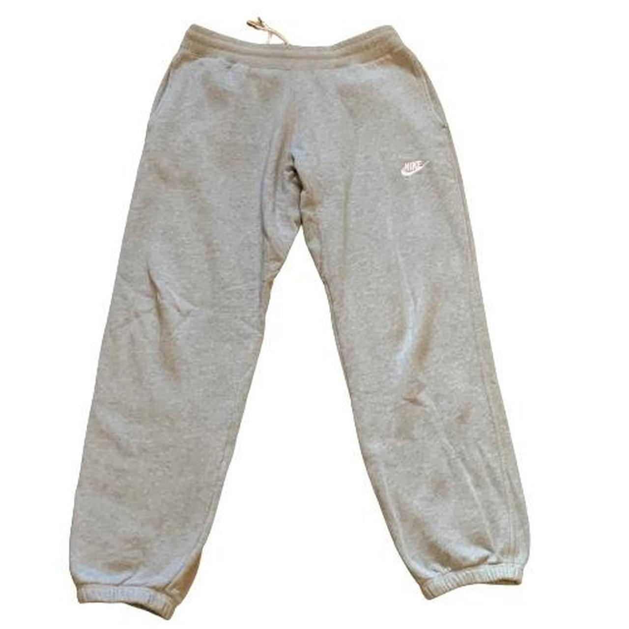 NIKE BAGGY GREY JOGGERS SIZE M SIMILAR TO... Depop