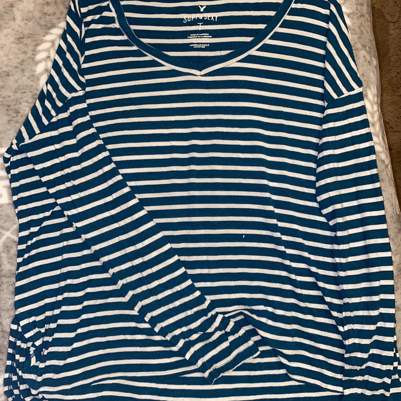 American Eagle Women's Blue and White T-shirt | Depop