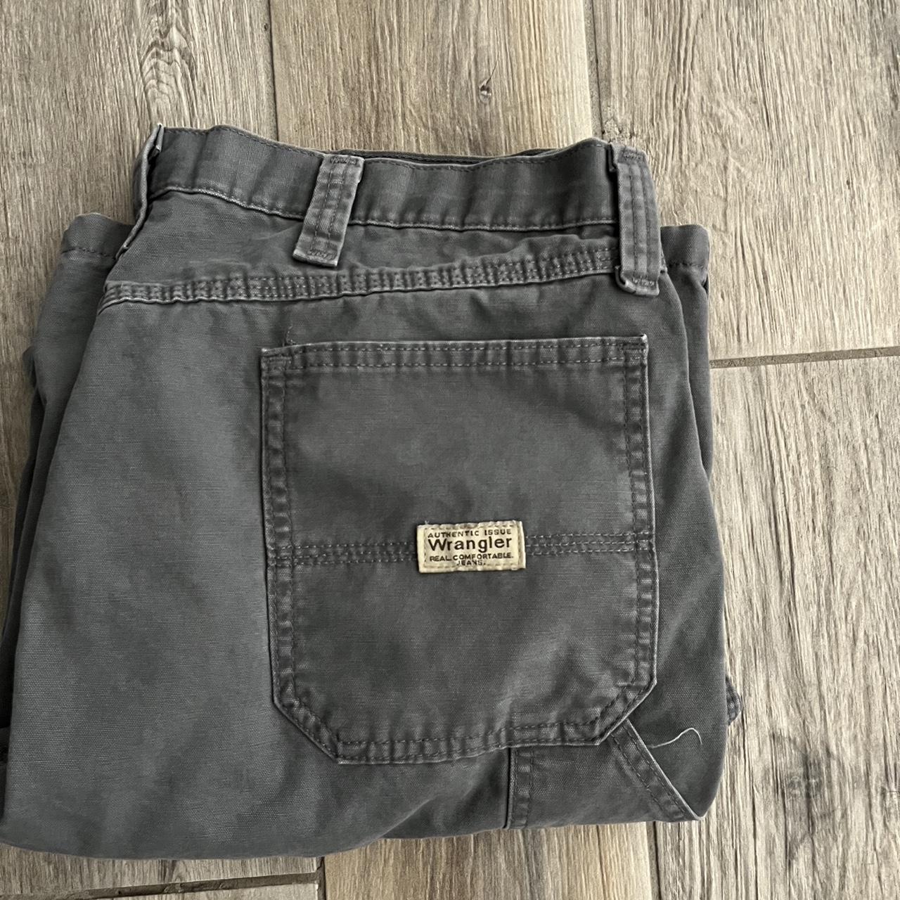 Wrangler Men's Grey Shorts | Depop