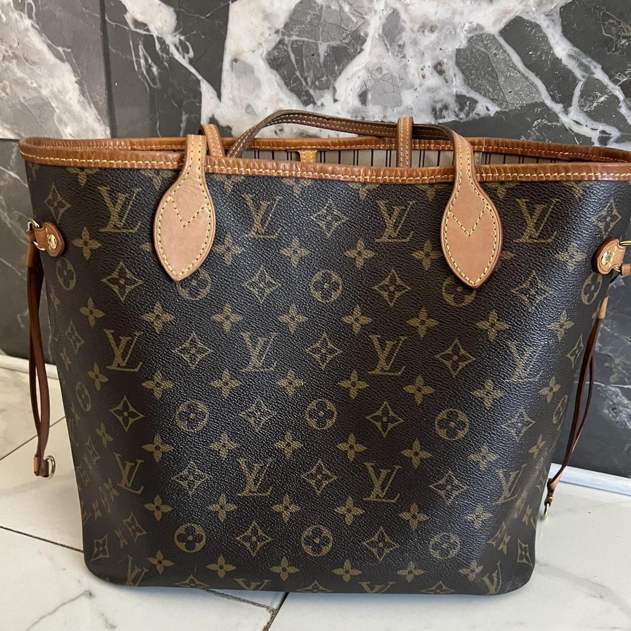 Authentic Louis Vuitton Neverfull MM. ROSE interior - Depop