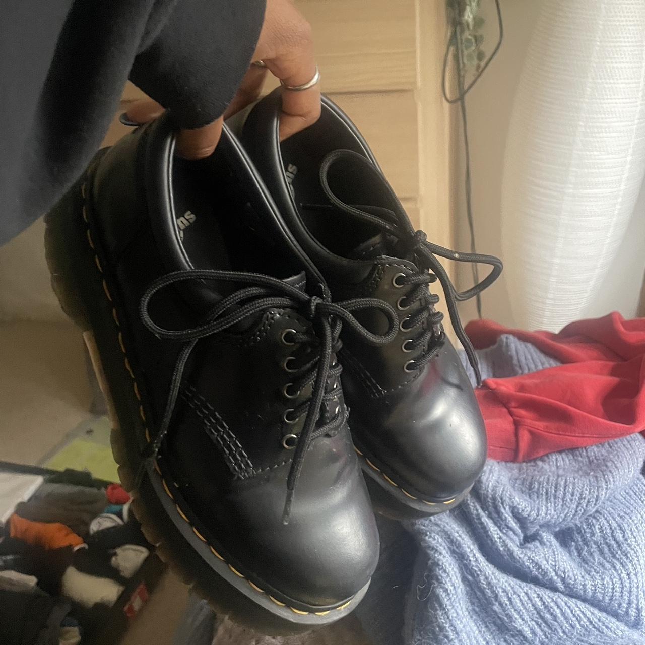 Low chunky hot sale doc martens