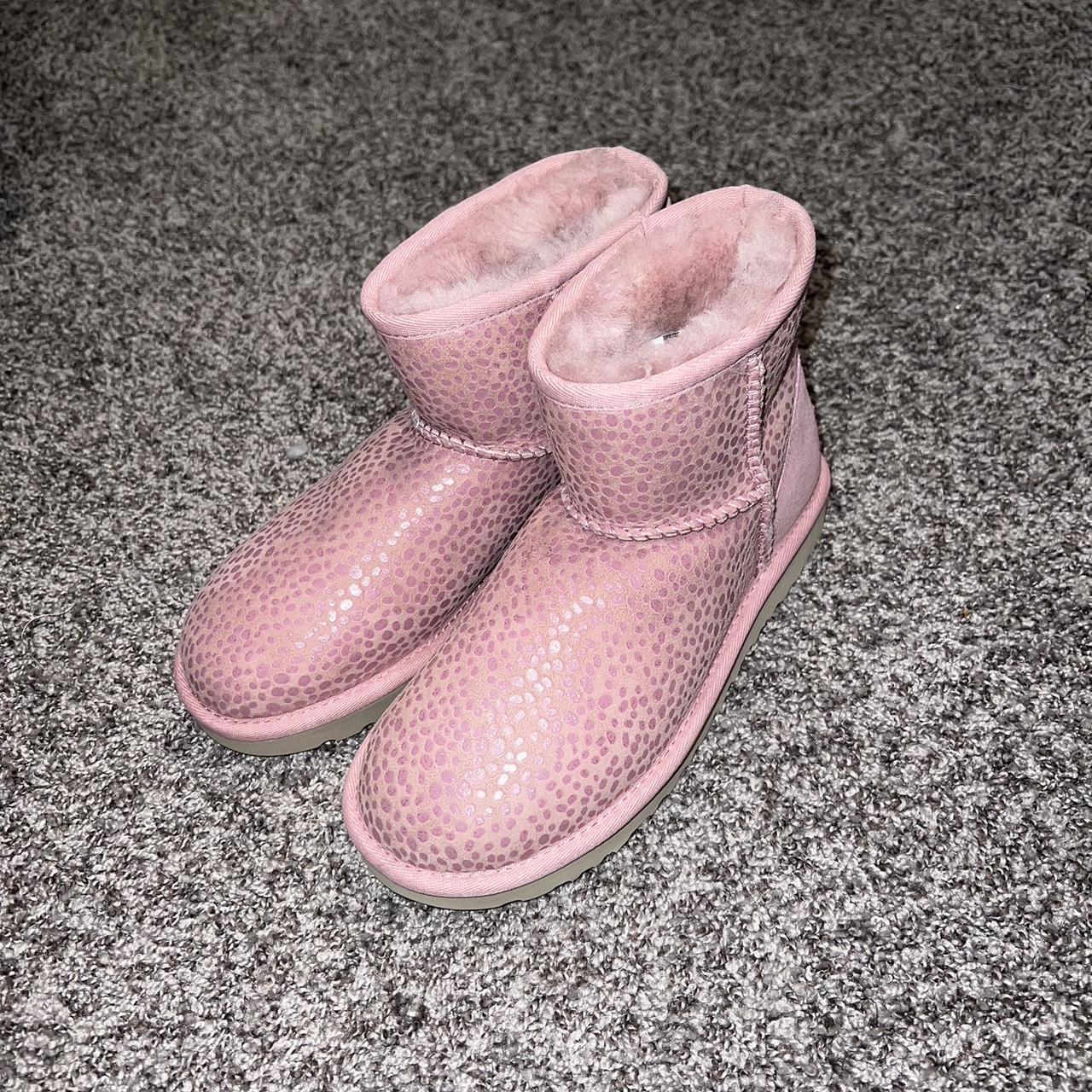 Custom Louis Vuitton Mini Bailey Bow Ugg boots Size - Depop