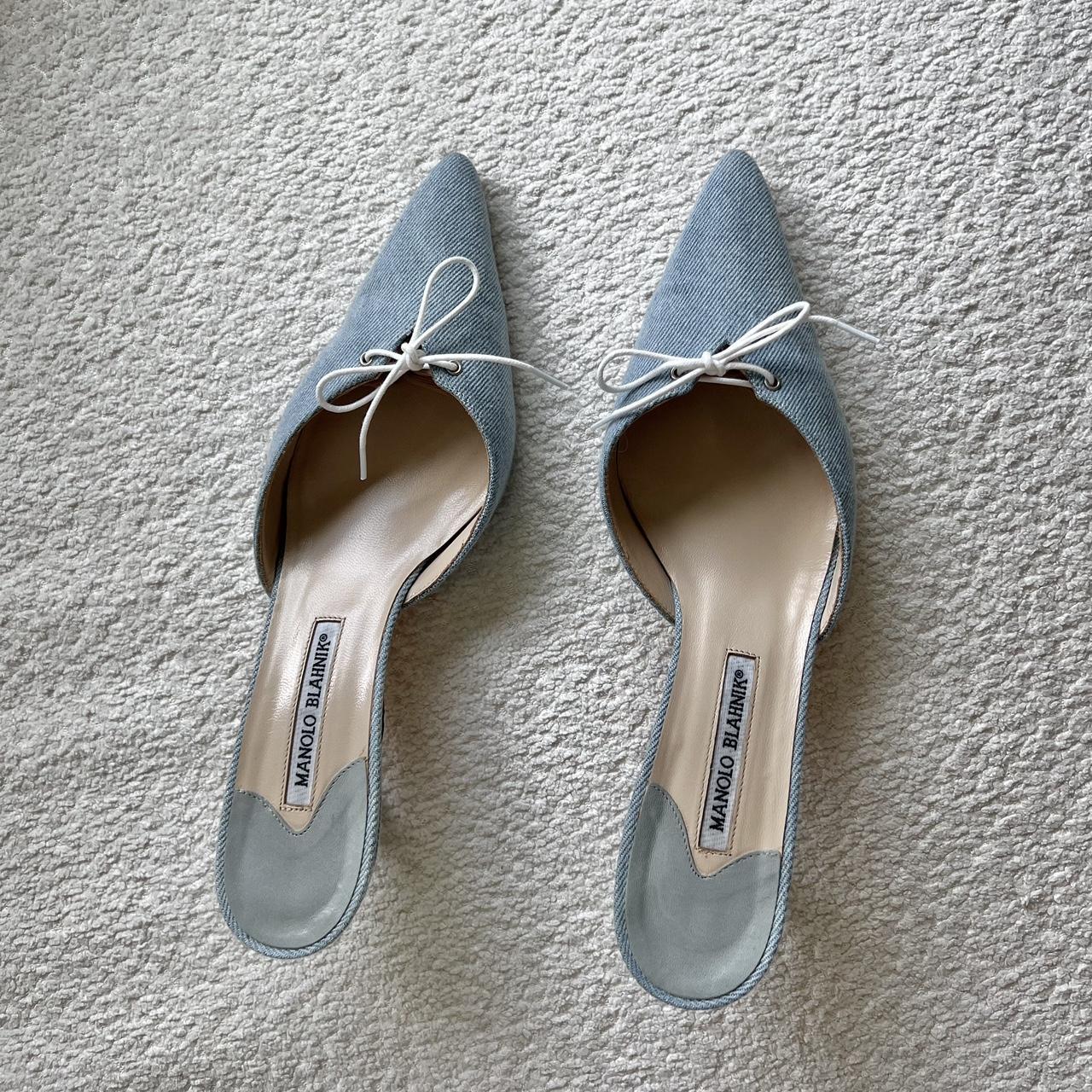 𝑽𝑰𝑵𝑻𝑨𝑮𝑬, 𝑀𝒶𝓃𝑜𝓁𝑜 𝐵𝓁𝒶𝒽𝓃𝒾𝓀 Light Denim Bow Kitten Mule...