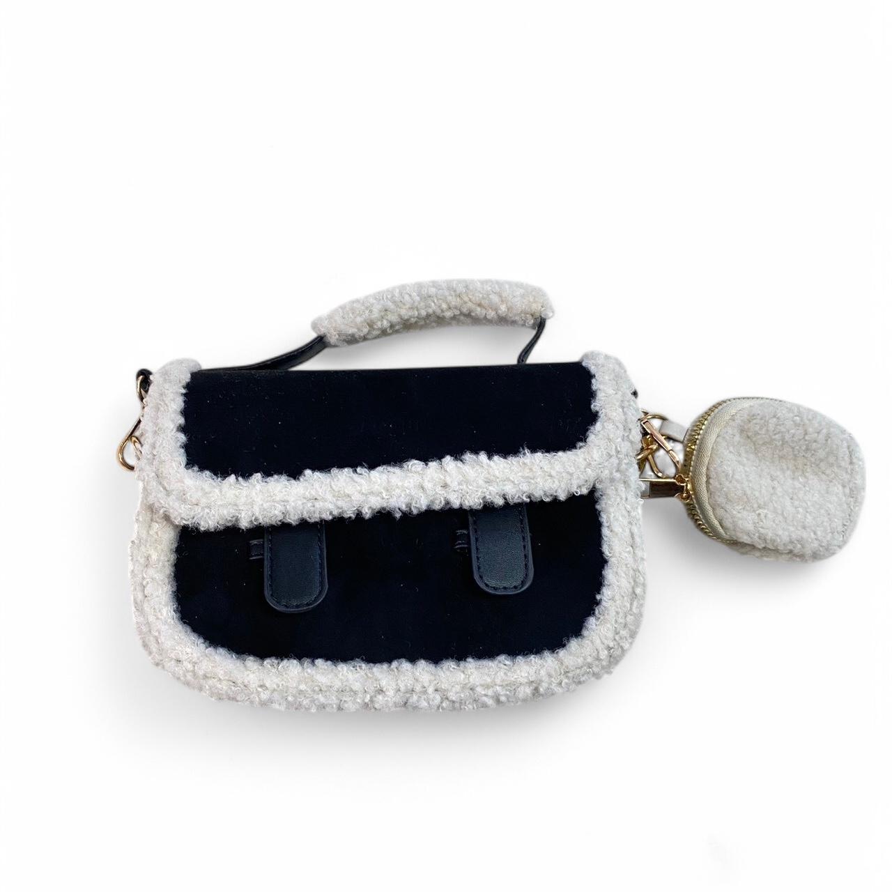 item listed by mimi10372