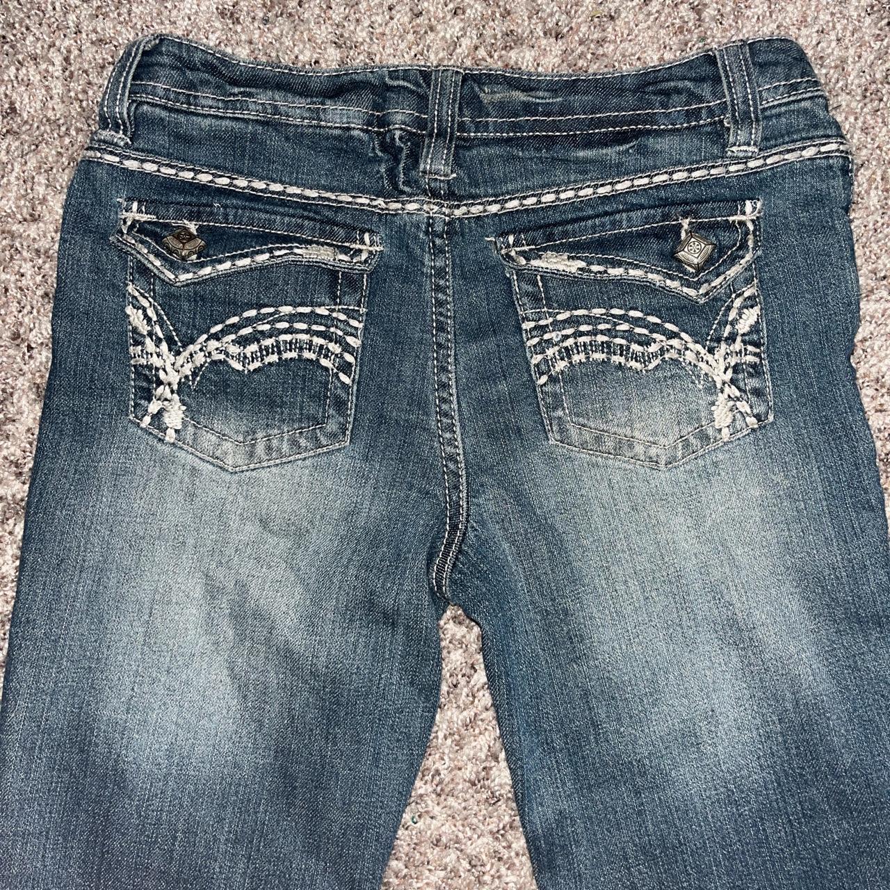 Women's Navy and Blue Jeans | Depop