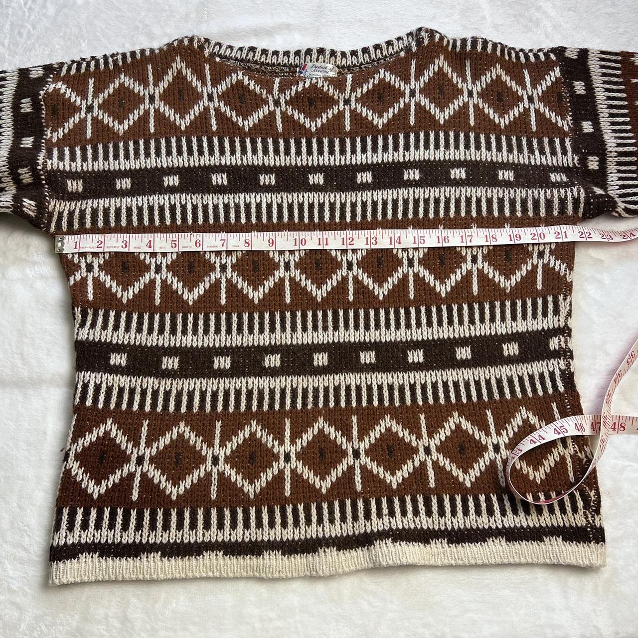 Border shopping design sweater