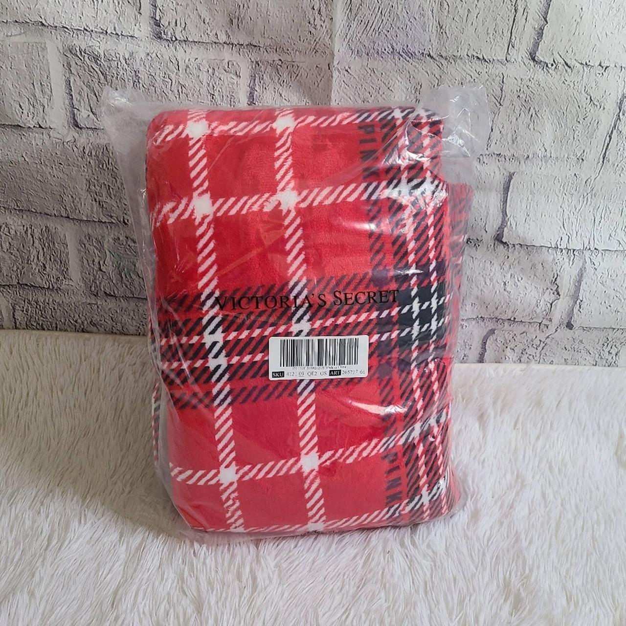 Victoria s Secret PINK Red Plaid Sherpa Depop