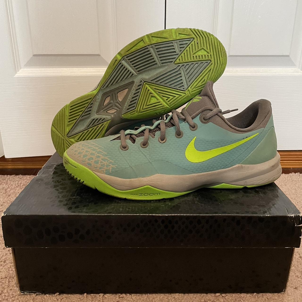 kobe 4 blue and white