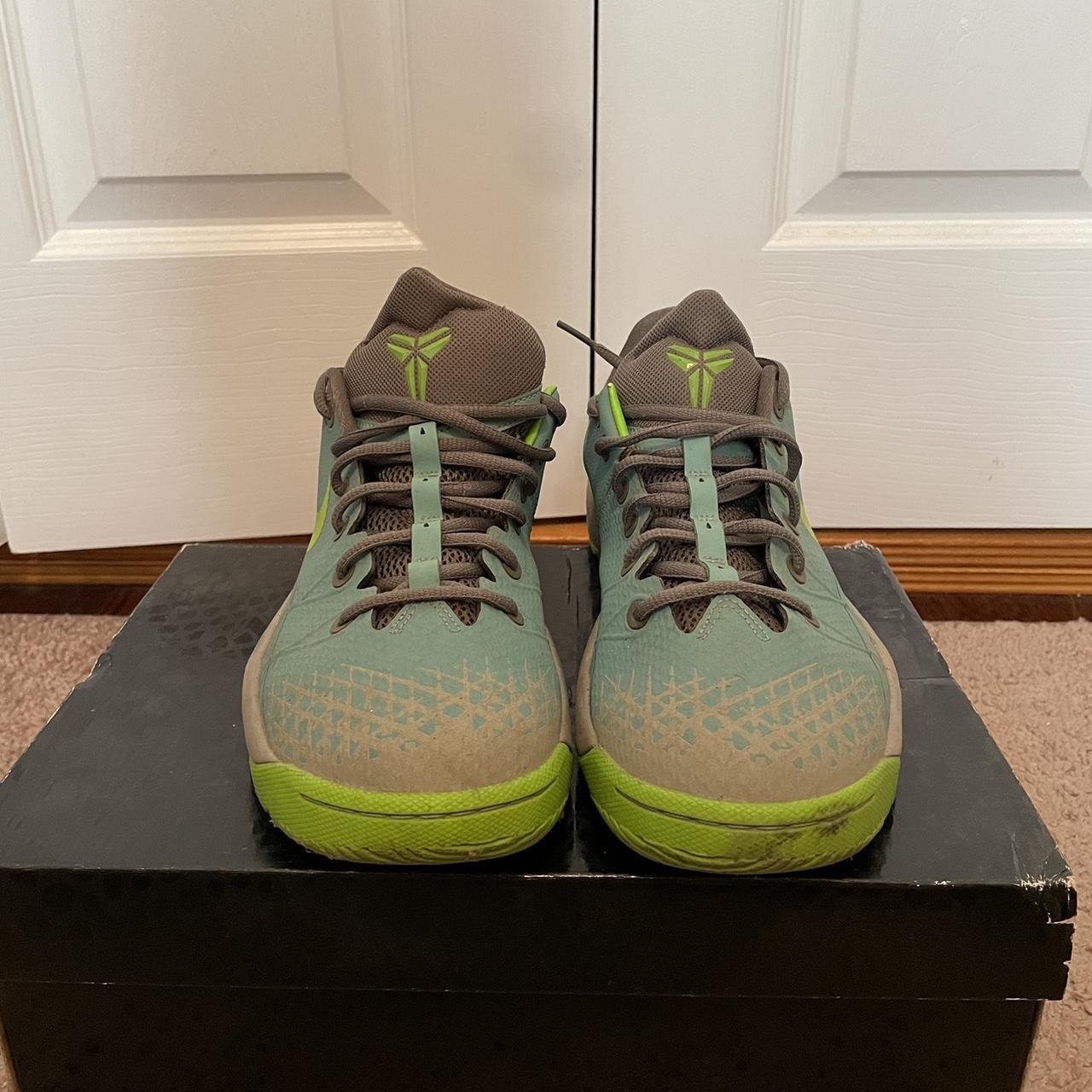kobe 4 venomenon green