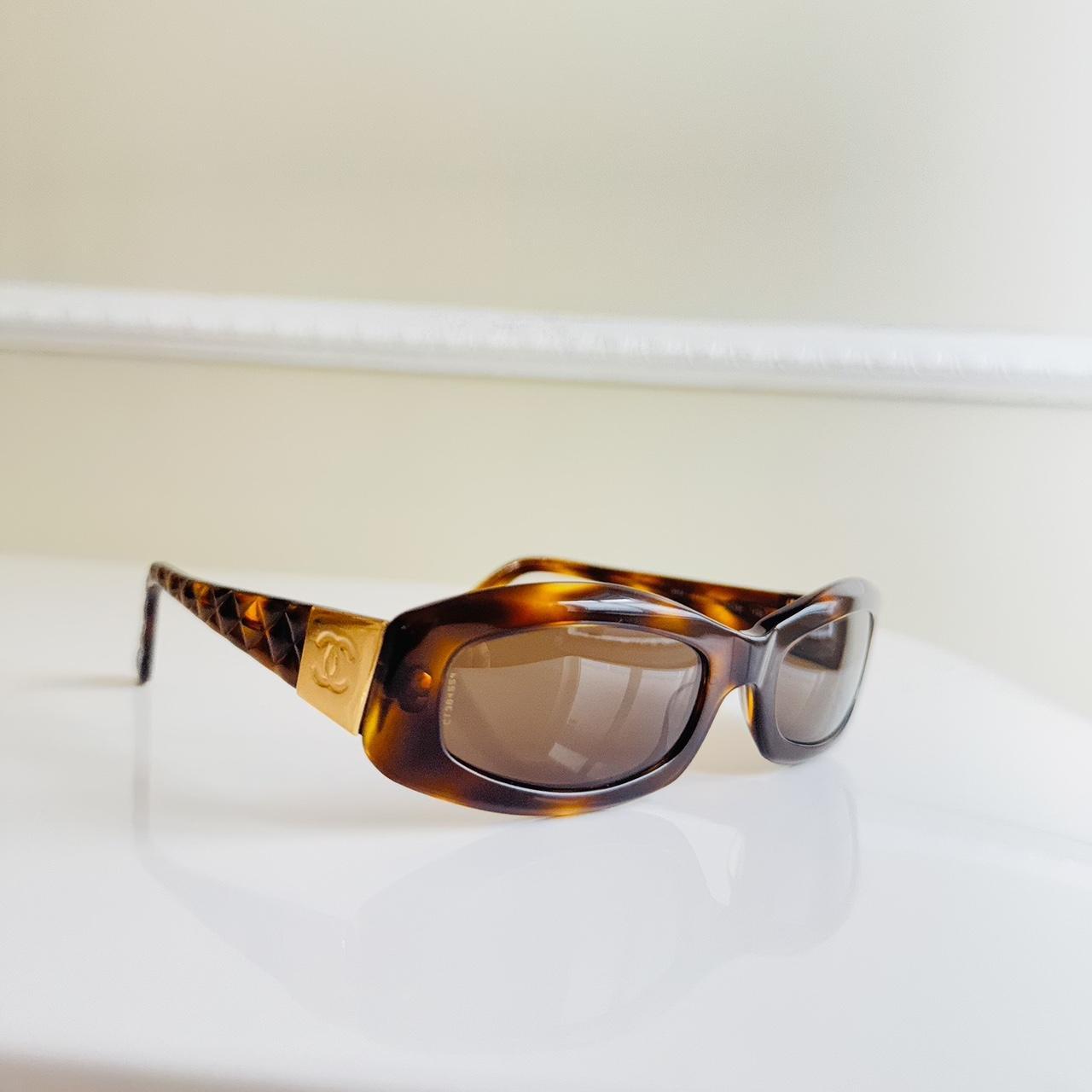 Chanel tortoise shell sunglasses hotsell